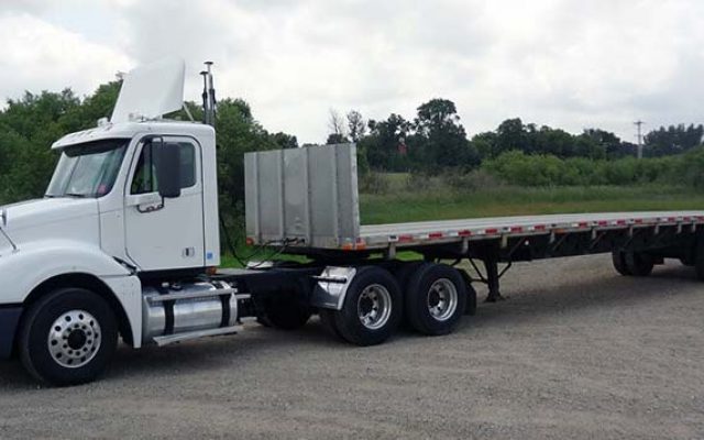 semi truck and trailer