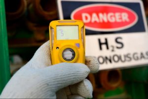 h2s personal monitor showing 5ppm